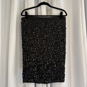 Black 100% Silk Sequin Beaded Pencil Skirt ALTERED Lined Back Slit Women’s Small